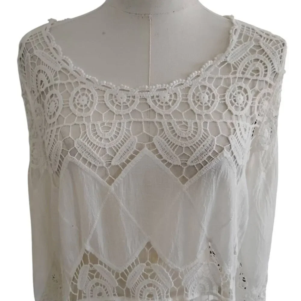 White Lace & Crochet Boho Blouse Size Small